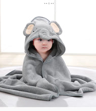 Charger l'image dans la galerie, Serviette de bain bébé à capuche
